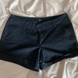 Stretchy denim shorts with cuff. Size 16